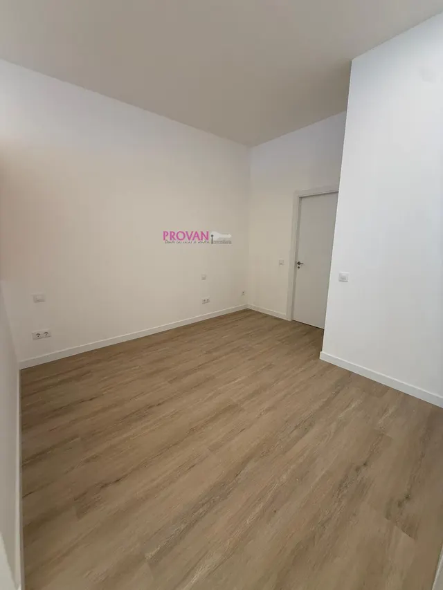 APARTAMENTO- ESTUDIO CON UN DORMITORIO A ESTRENAR! — 6
