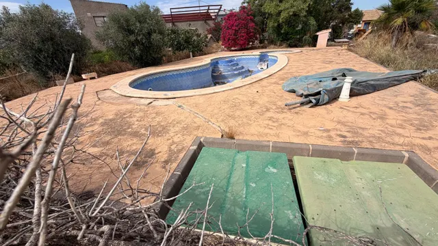 Venta de casa de campo con terreno en Baños y Mendigo. — 6