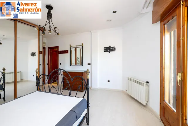 Estupendo chalet independiente en Cájar — 26