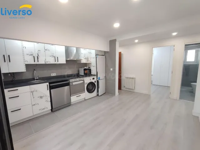 SE ALQUILA PISO REFORMADO, ACOGEDOR, CÁLIDO Y LUMINOSO TOD E