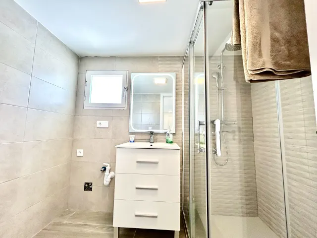 Villa 5 habitaciones 166m² en venta - Villamartin — 37