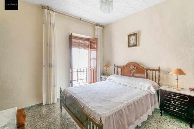 preciosa casa de pueblo en colomera — 14