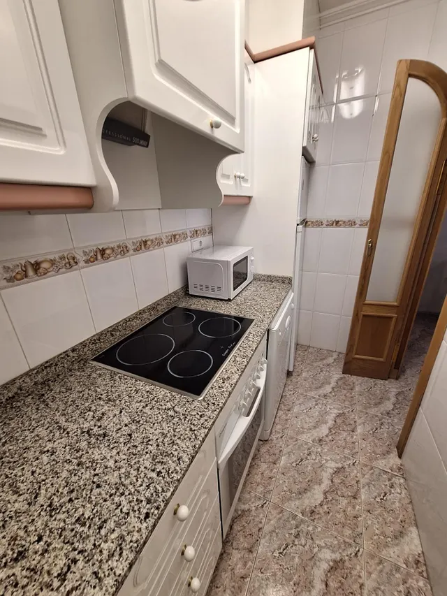 Acogedor Apartamento en Torrevieja, Ideal para Vivir — 21