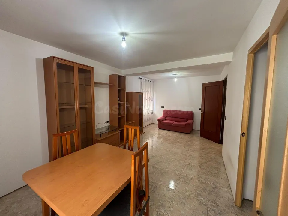 Casa de 194 m2 con 6 habitaciones y terraza en el centro de Bítem (Tortosa)
