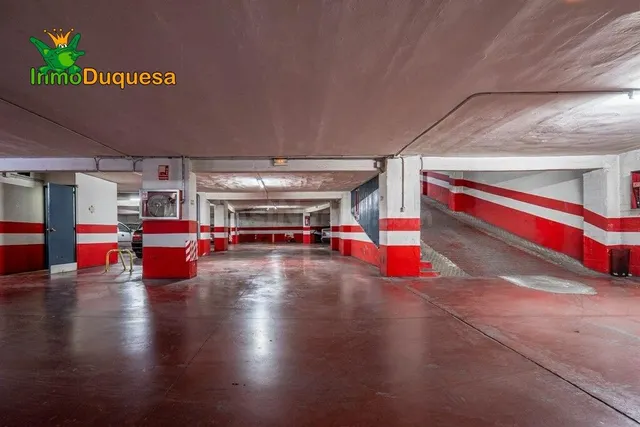 3 PLAZAS DE APARCAMIENTO juntas en Pedro Antonio de Alarcón. — 17