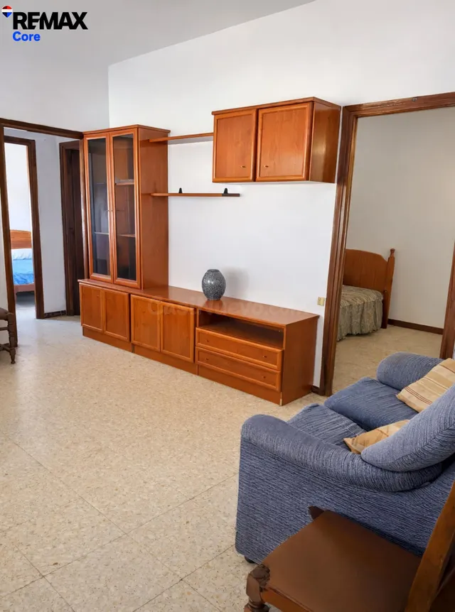 Oportunidad Imbatible: Piso de 90 m2 todo Exterior por solo  - foto 3