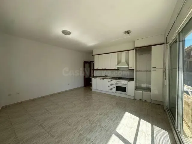 Se vende piso OKUPADO en Olesa de Montserrat, Barcelona. - foto 4