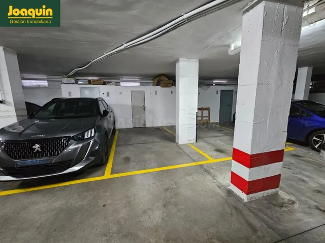 Cochera y trastero en Valdeolleros para coche pequeño - foto 2
