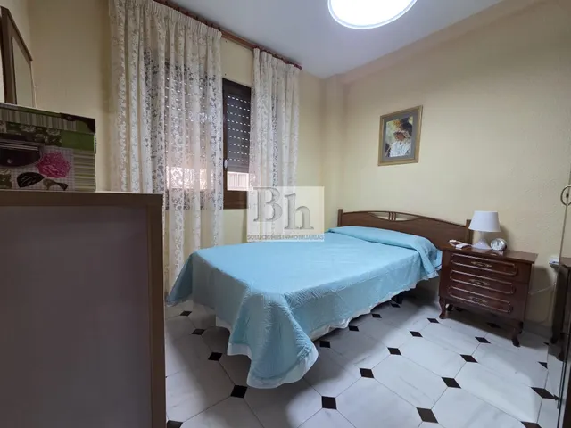 Inmobiliaria Blanhogar vende fantástico piso en La Paz. — 24