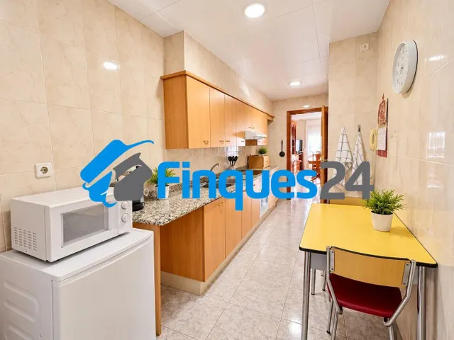 CHALET PAREADO EN VENTA EN SALLENT | 329.000 € — 6