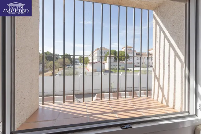 Casa en Armilla con terraza, patio y amplia cochera — 19