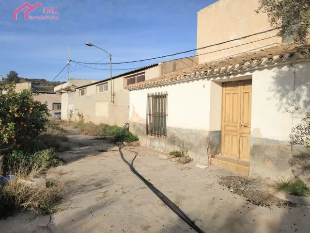 PARCELA CON VIVIENDA Y NAVE — 8