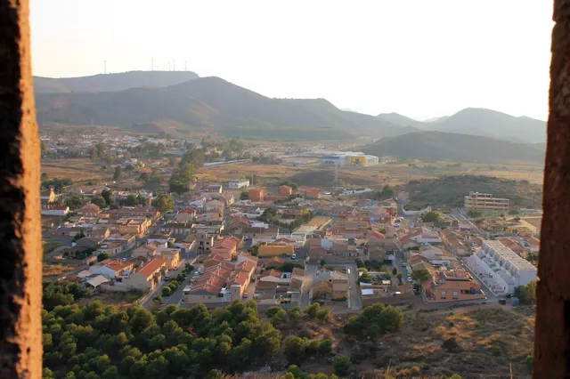 CASA INDEPENDIENTE EN EL ESTRECHO DE SAN GINÉS – 290 m2 – 5 DORMITORIOS – 4 BAÑOS — 31