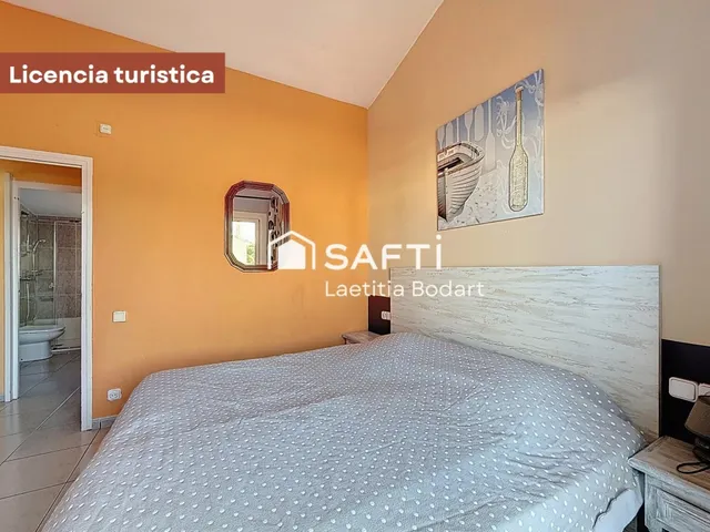 Casa de pescador con licencia turística y amarre - Empuriabrava — 34