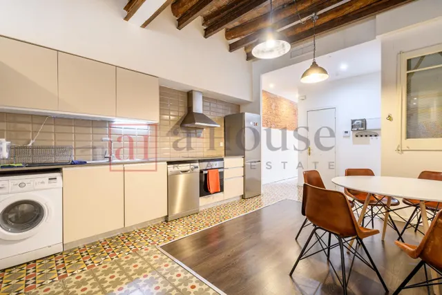 Piso listo para entrar a vivir con balcón y doble orientación en vila de gràcia — 8