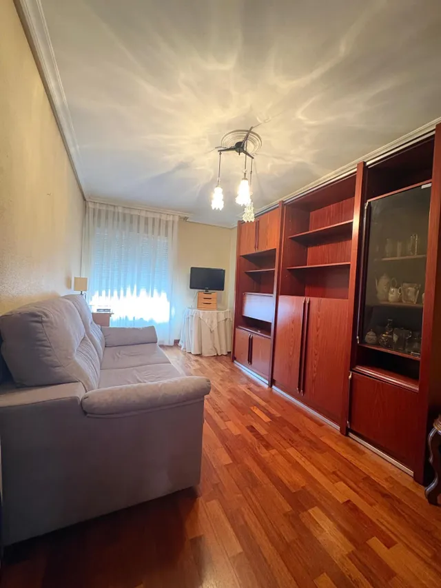 Piso 3 habitaciones. plaza de garaje. barrio san juanillo. — 11