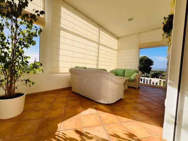 Chalet con piscina privada y vistas al mar en zona ermita – Vinaròs — 13