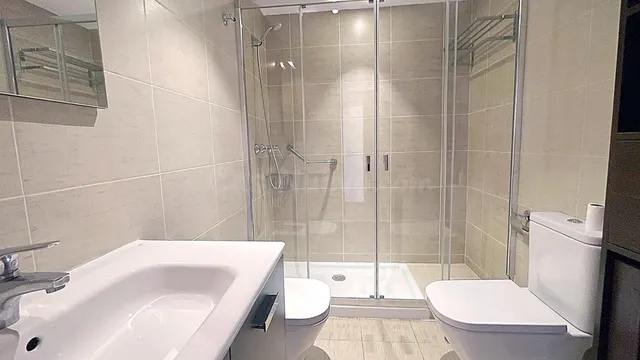 ¡EN ALQUILER PARA ESTUDIANTES! habitaciones EN CHALET CON REFORMA RECIENTE EN VILLANUEVA DE LA CAÑADA. — 16