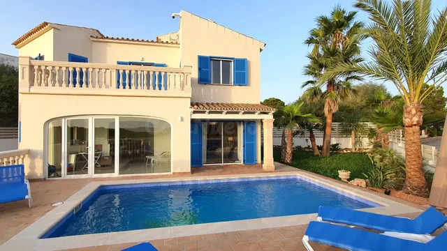 Espectacular villa en cala pi - foto 2