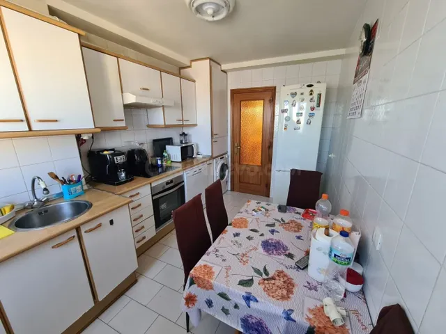 SE VENDE AMPLIO PISO EN VALENCIA DE DON JUAN, COCINA, SALÓN, - foto 4