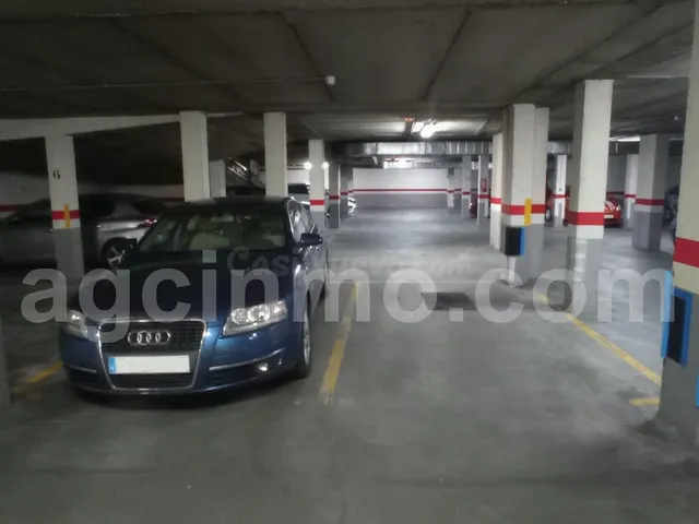 Garajes en venta — 2