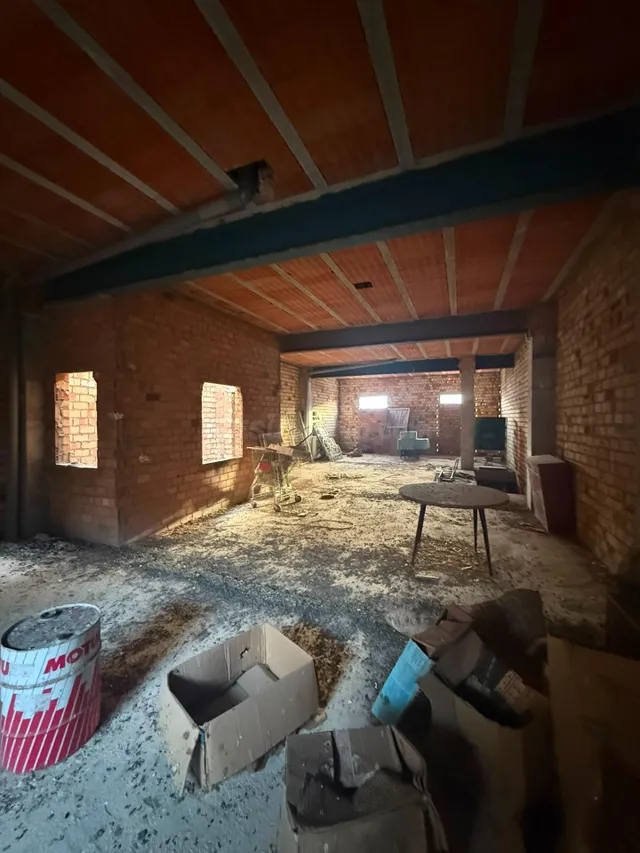 Nave en construcción en Alcolea del Río (Sevilla) con proyec - foto 3