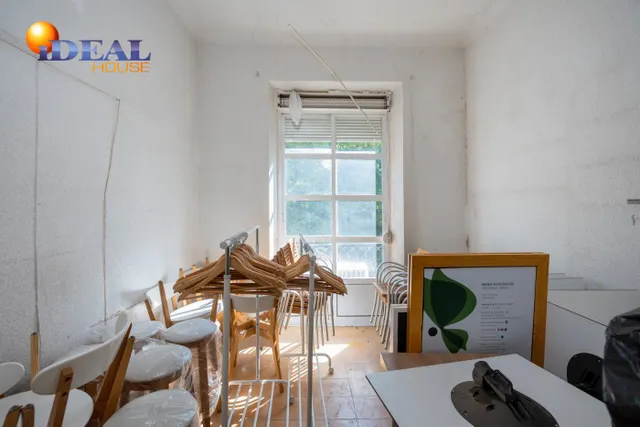 A LA VENTA EDIFICIO EN PLAZA BIB-RAMBLA — 14