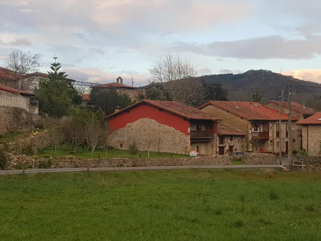 SOLAR EN CABANZÓN-HERRERÍAS - foto 4