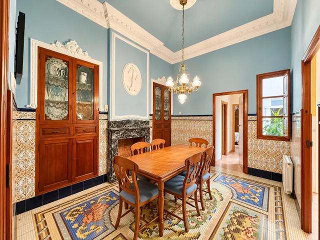 Casa señorial en el casco histórico de Carlet | 360 m2 y 3 plantas — 13