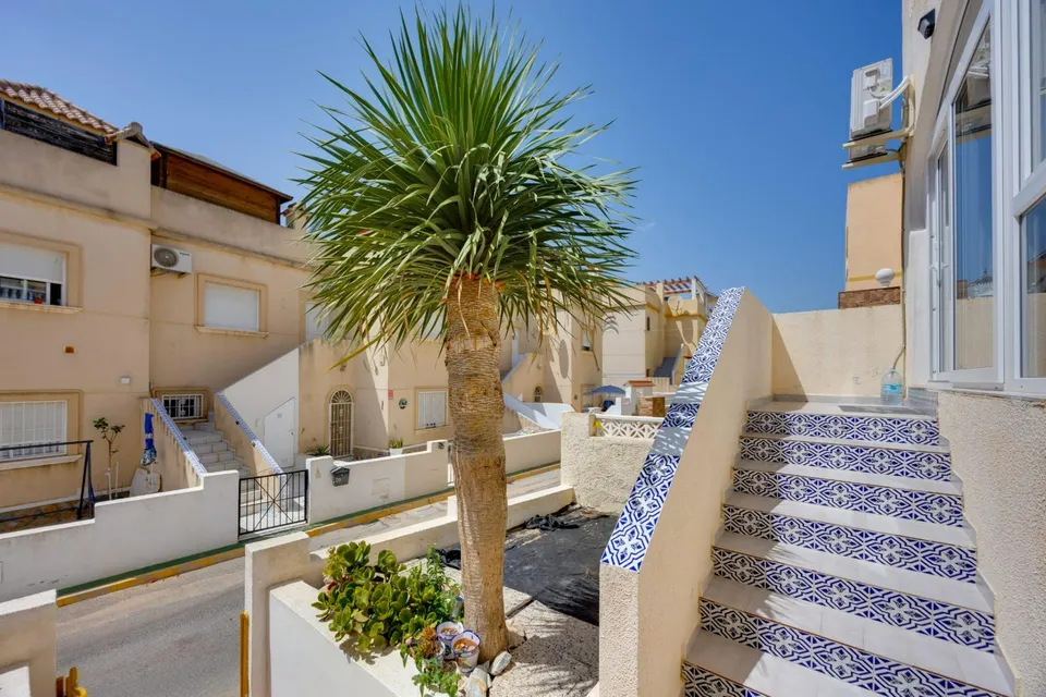 Bungalow de 1 dormitorio 1 baño en orihuela costa