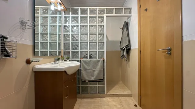 Piso para entrar a vivir en Andorra — 22