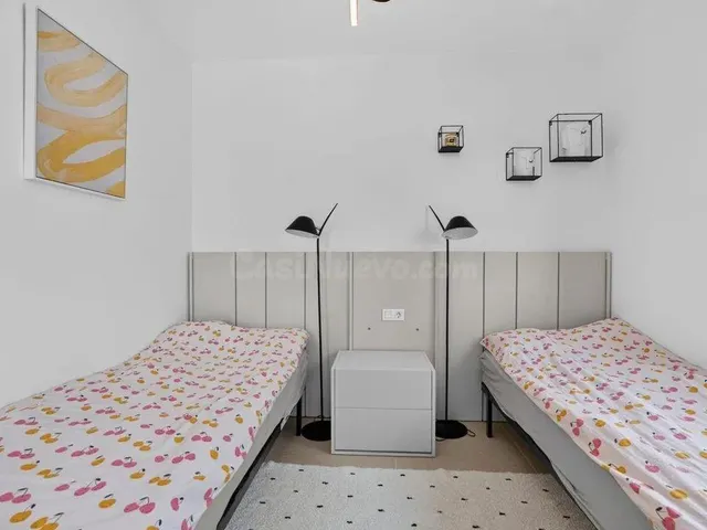 VILLA MODERNA CON PISCINA PRIVADA Y SOLARIUM EN LA AZOTEA | EL RASO, GUARDAMAR — 20