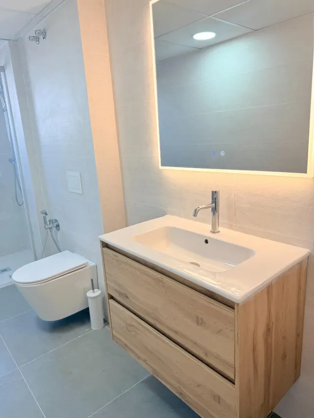 TOTALMENTE REFORMADO  A ESTRENARE, PISO EN BUENA ZONA,   EXTERIOR, MUY LUMINOSO. — 13