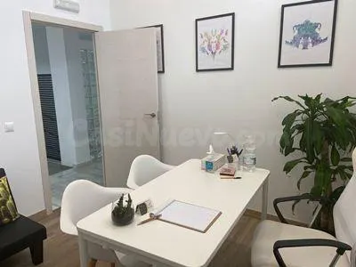Local en venta en la Ermita, Marbella - foto 3