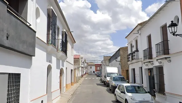 Venta de Garaje en Pilas