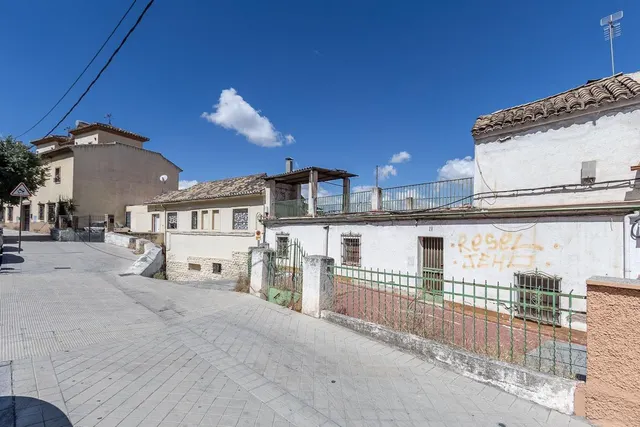 CASA 640 M2 EN CARRETERA DE MURCIA, ALBAYCIN. — 44