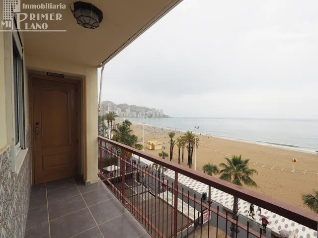 *Piso dúplex en primera linea de playa, de 156 m2, con 2 dor - foto 5