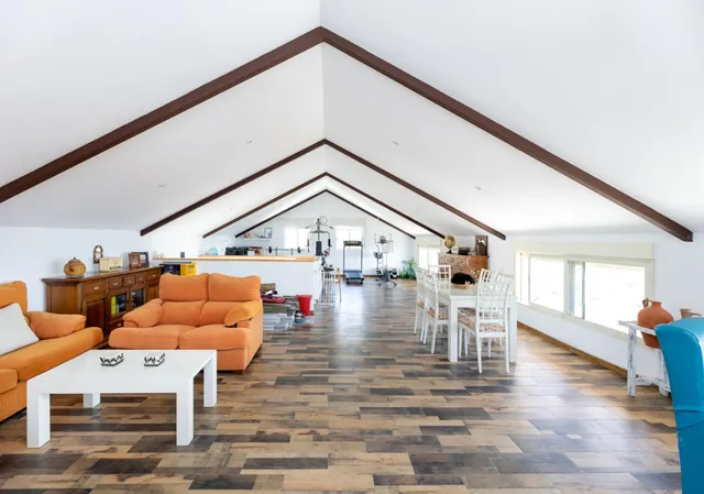 Bonita Casa en Nivar — 9
