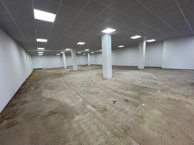 Local comercial 317m² en venta - La Paz - Montecarmelo - foto 2