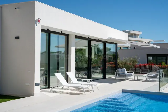 Impresionante villa de lujo en Las Mimosas en campo de golf - foto 2