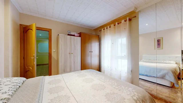 PISO REFORMADO EN EL MOLI, TORRENT. — 32