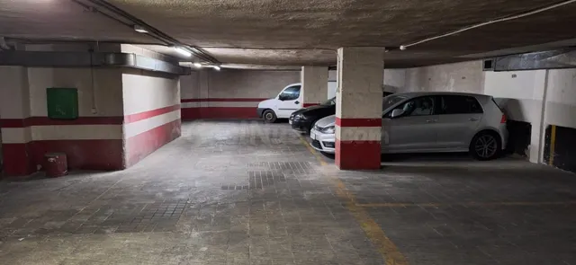 Plaza de garaje para coche pequeño - foto 4