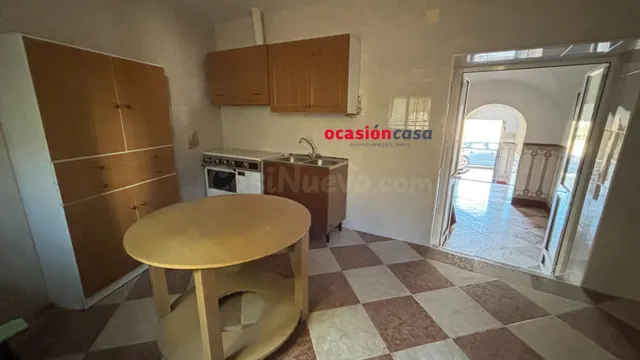 CASA CON TEJADO NUEVO A LA VENTA - foto 2