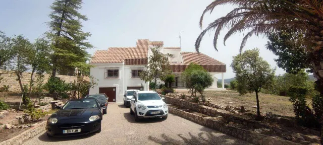 Local comercial 9 habitaciones 694m² en venta - Comunidad va