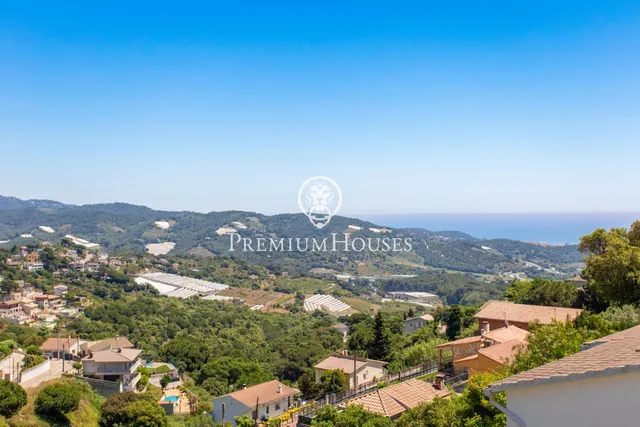 Casa en venta en Sant Cebrià de Vallalta - Urb. Vistamar — 36