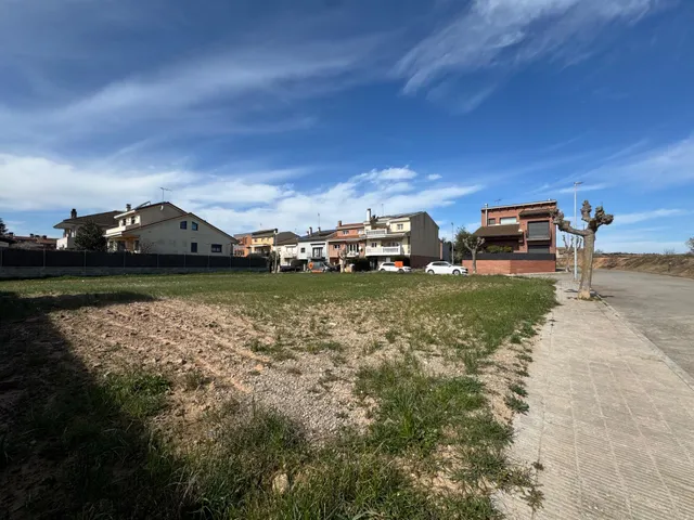 Solar esquinero en la mejor zona de Prats de Rei con 526 m2 para edificar unifamiliar — 3