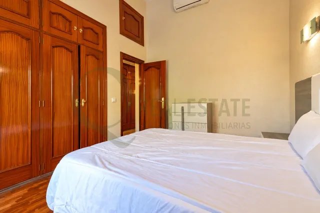 Chalet independiente a 100 m del mar con jardín y piscina en Cabo de las Huertas. — 49