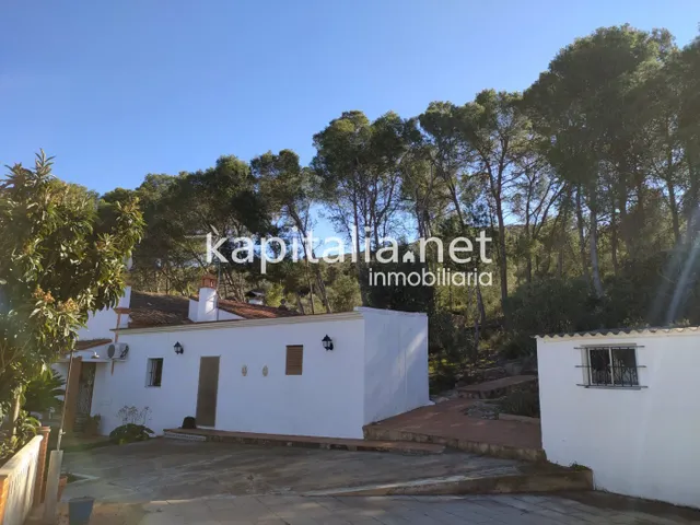 FINCA RÚSTICA A LA VENTA EN UN ENTORNO ÚNICO — 13