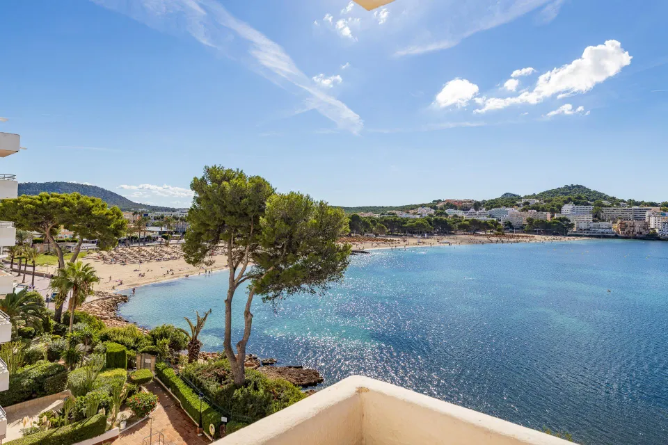 Piso en primera línea de mar en Santa Ponsa