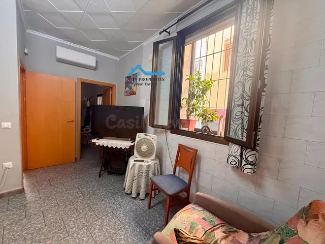 Encantadora casa de Pueblo en Callosa lista para entrar a vivir — 11